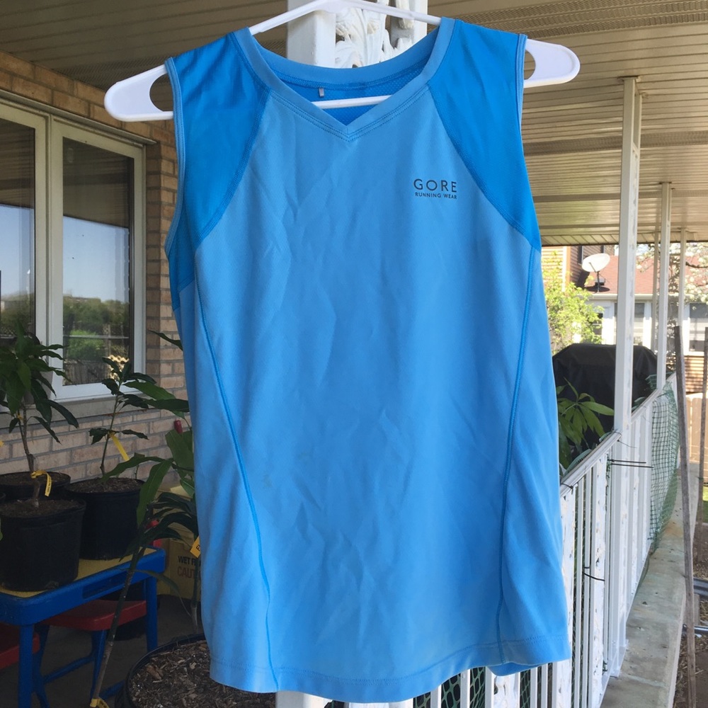 Gore athletic shirt